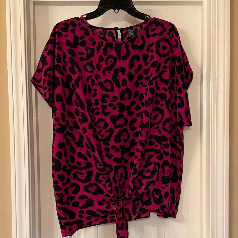 SHEIN 

Pink and Black Leopard Print Blouse

3x